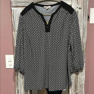 Elegant Black and White Women's Blouse